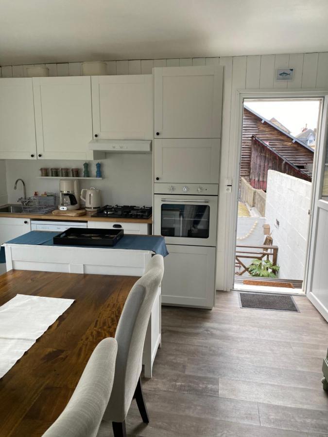 Cottage Familial Avec Jardin - 200M De La Plage إيبورت المظهر الخارجي الصورة