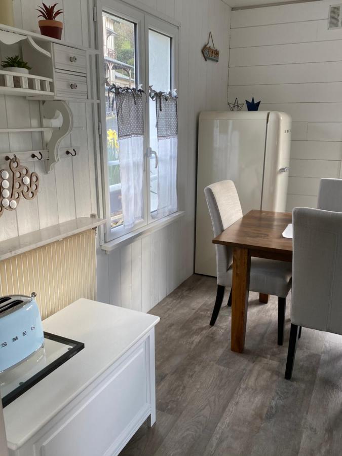 Cottage Familial Avec Jardin - 200M De La Plage إيبورت المظهر الخارجي الصورة